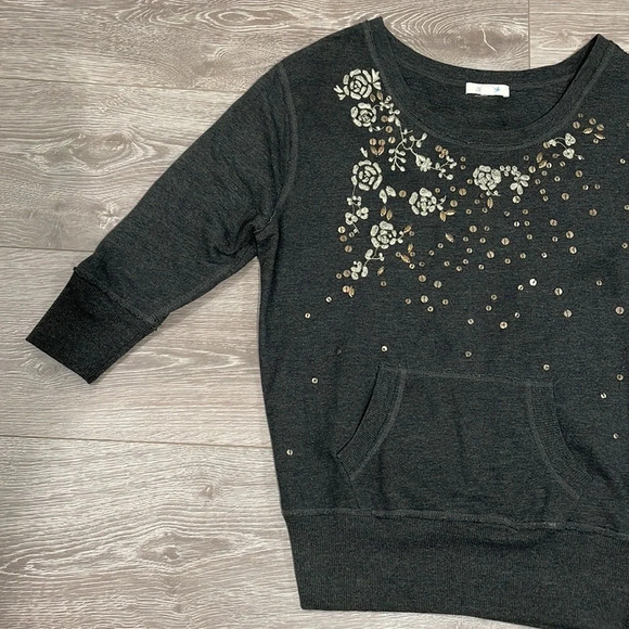 Aerie 3/4 Sleeve Embroidered Embellished Lightweight Gray Pocket Sweatsh… - Picture 7 of 16